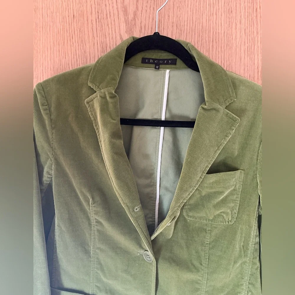 Theory green corduroy blazer jacket coat women 12 cotton/lycra Great for SPRING! - Picture 2 of 6